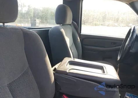 2004 Chevrolet Silverado 1500 из США, поврежденный, VIN 1GCEC14X44Z282736